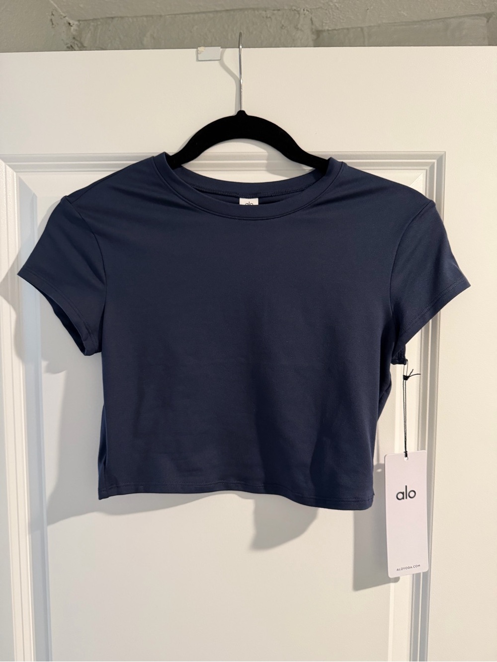 Alosoft Crop Finesse Short Sleeve - Navy - Picture 5 of 7